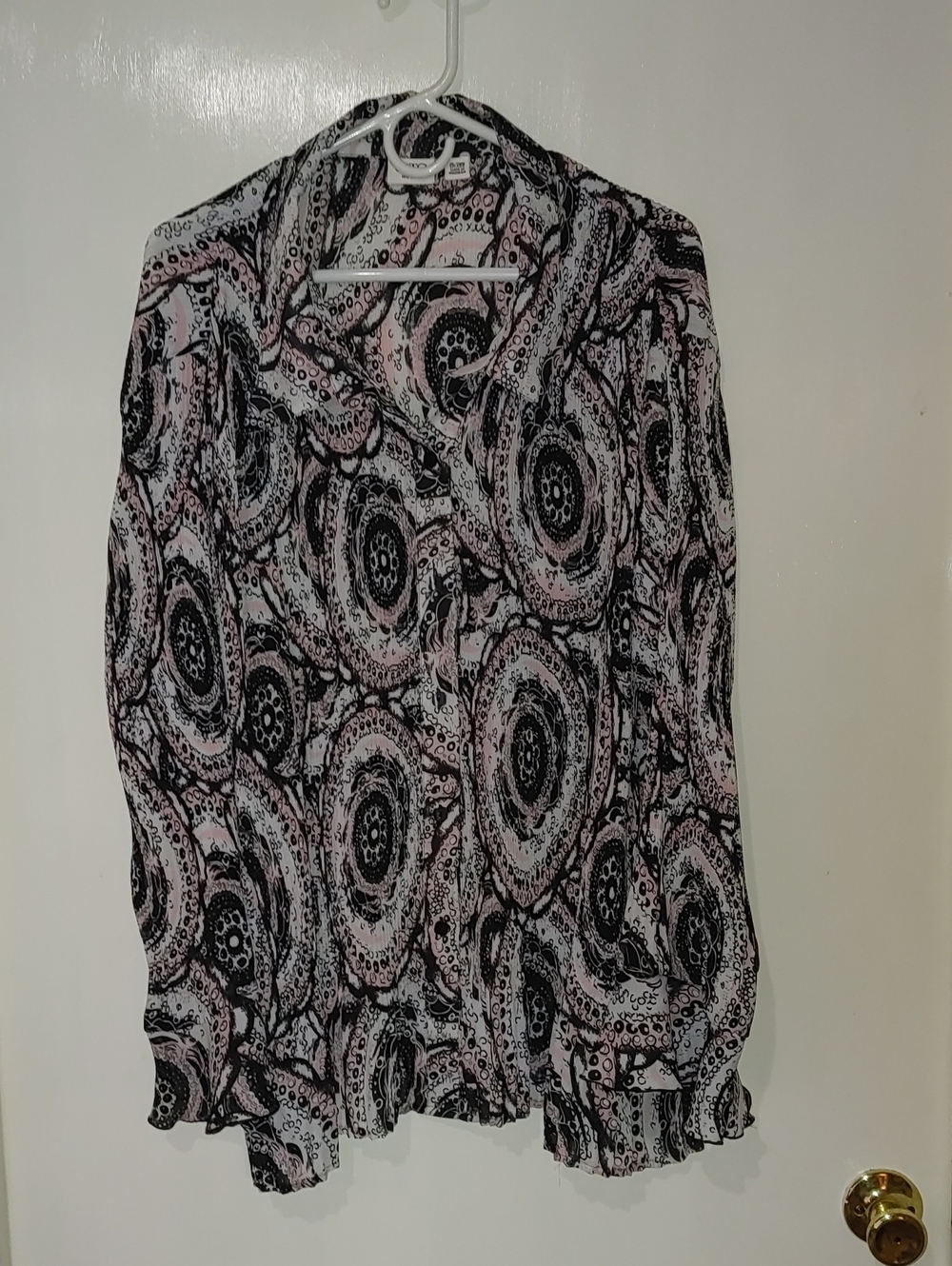Cato Woman Black and Pink Paisley Print Blouse